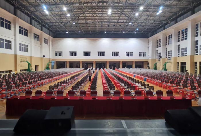 怎么策劃一場完美的學(xué)校迎新晚會(huì)活動(dòng)？